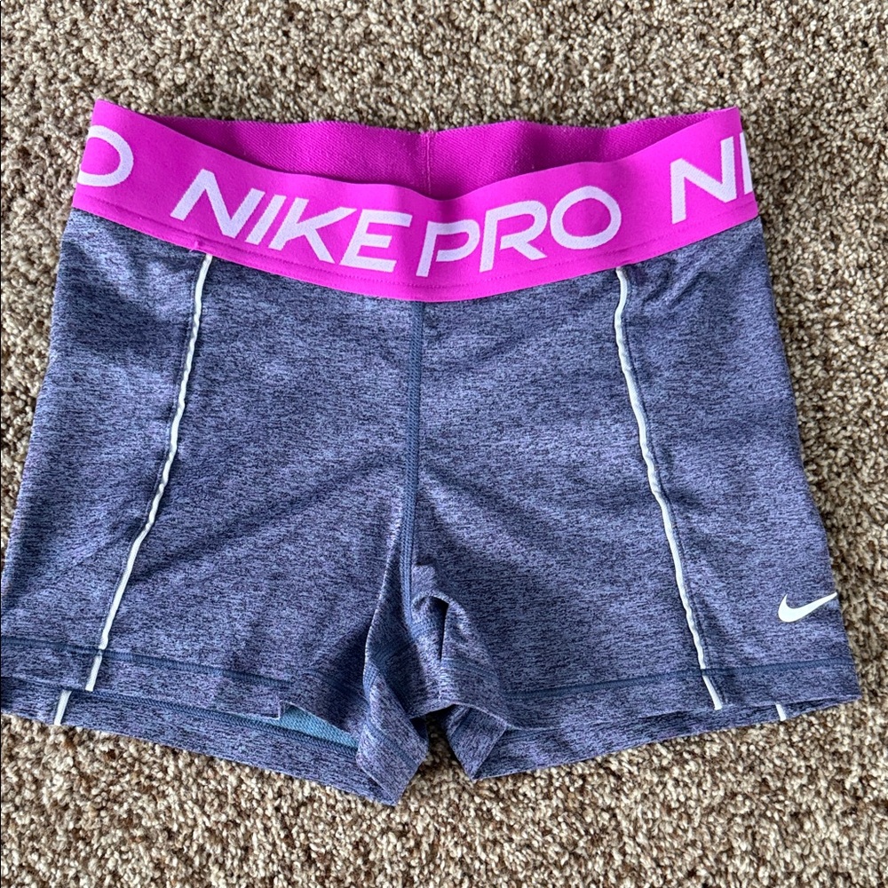 Nike Pro Athletic Women’s shorts volleyball, size Medium, 2 pair - Picture 3 of 7
